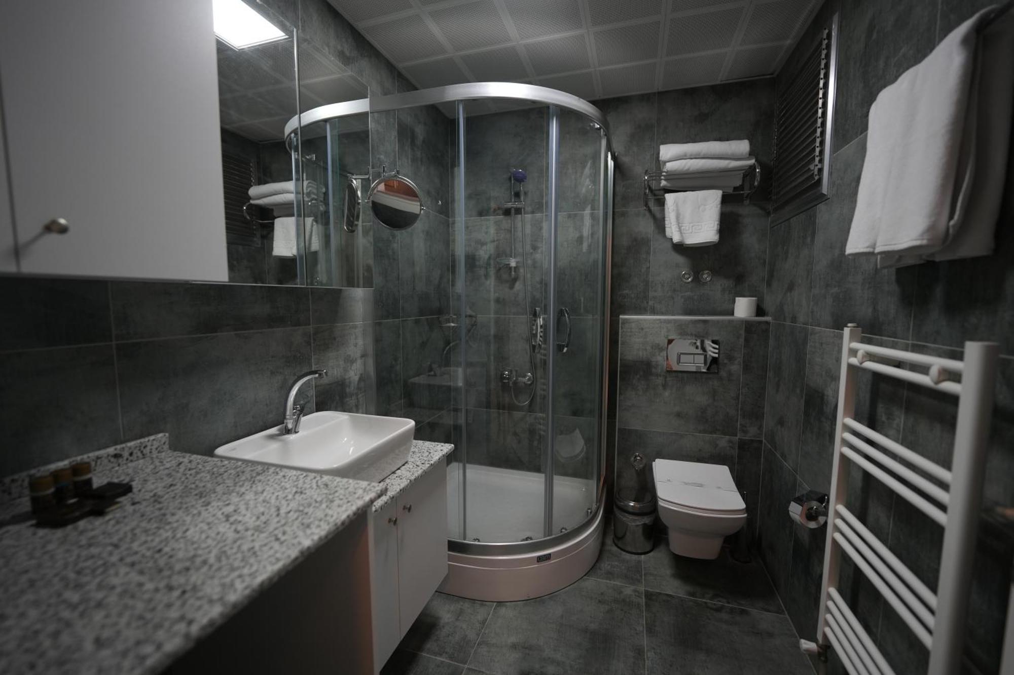 Marlen Hotel Bayrakli İzmir Exterior foto